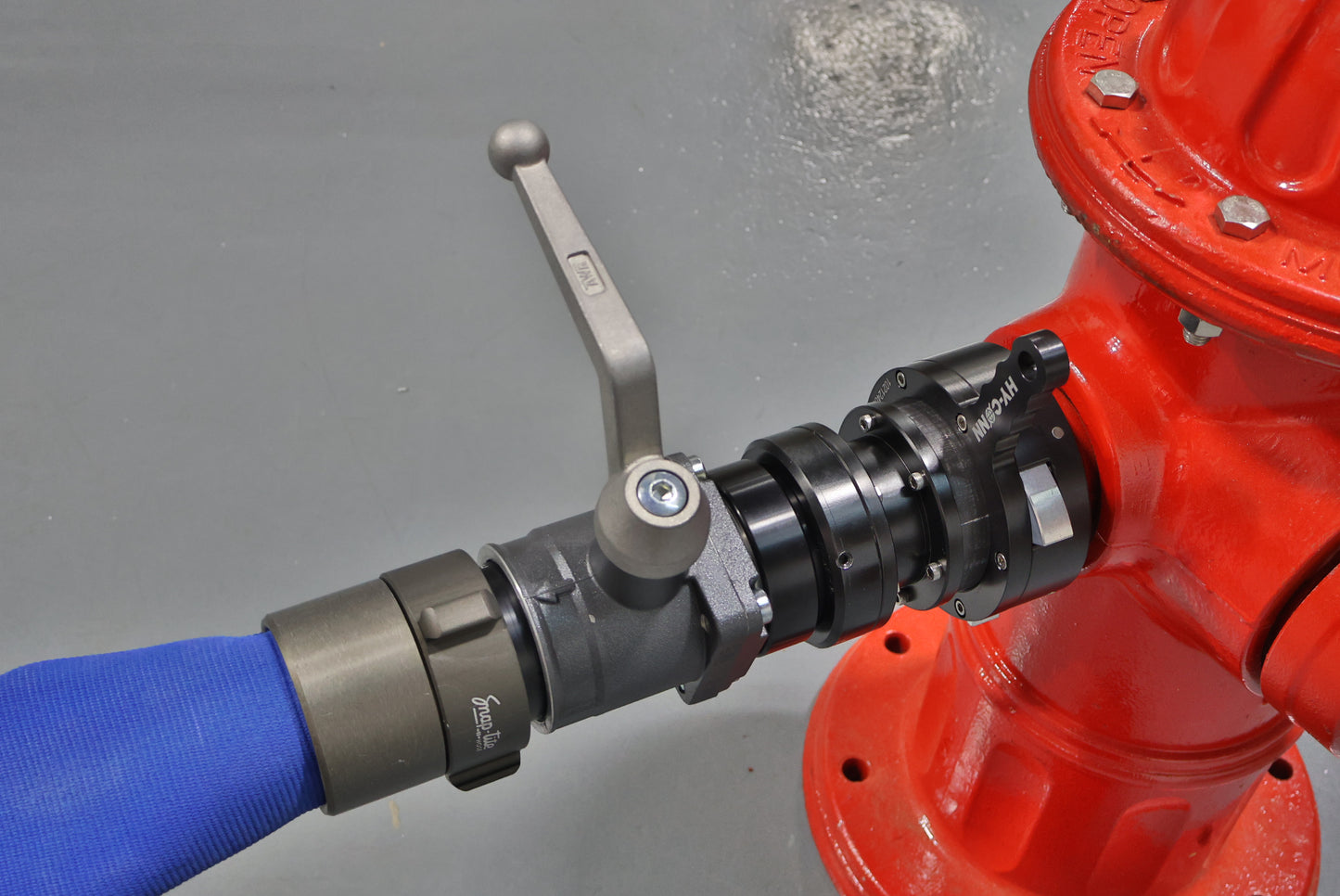 2.5” NH Female to 2.5” NH Male Quick Connect with Ball Valve